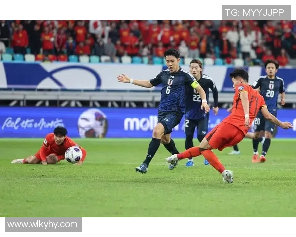 历史国足球星闪耀赛场风云引领传奇崛起之路